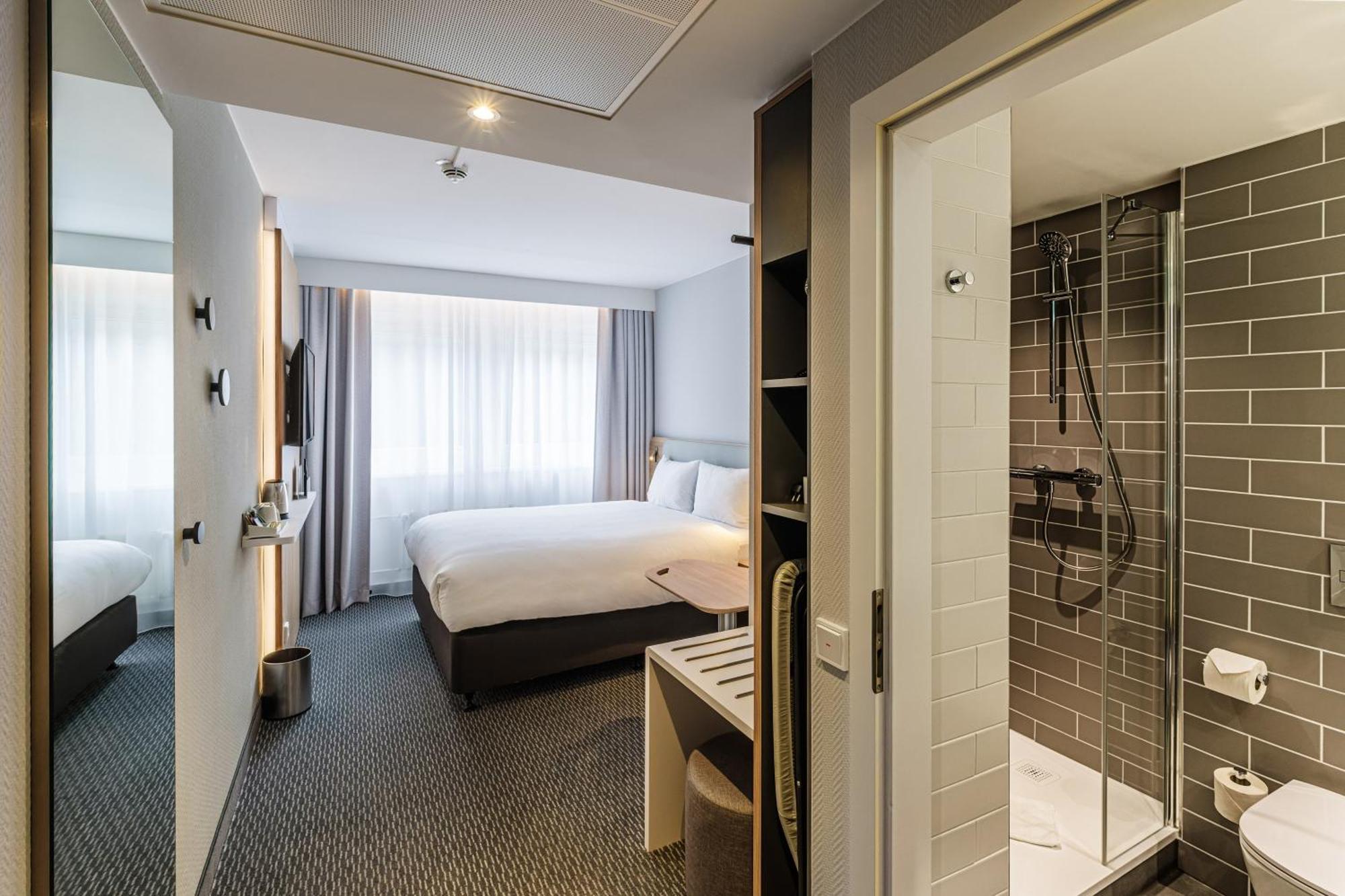 Holiday Inn Express Dresden Zentrum By Ihg Exterior photo
